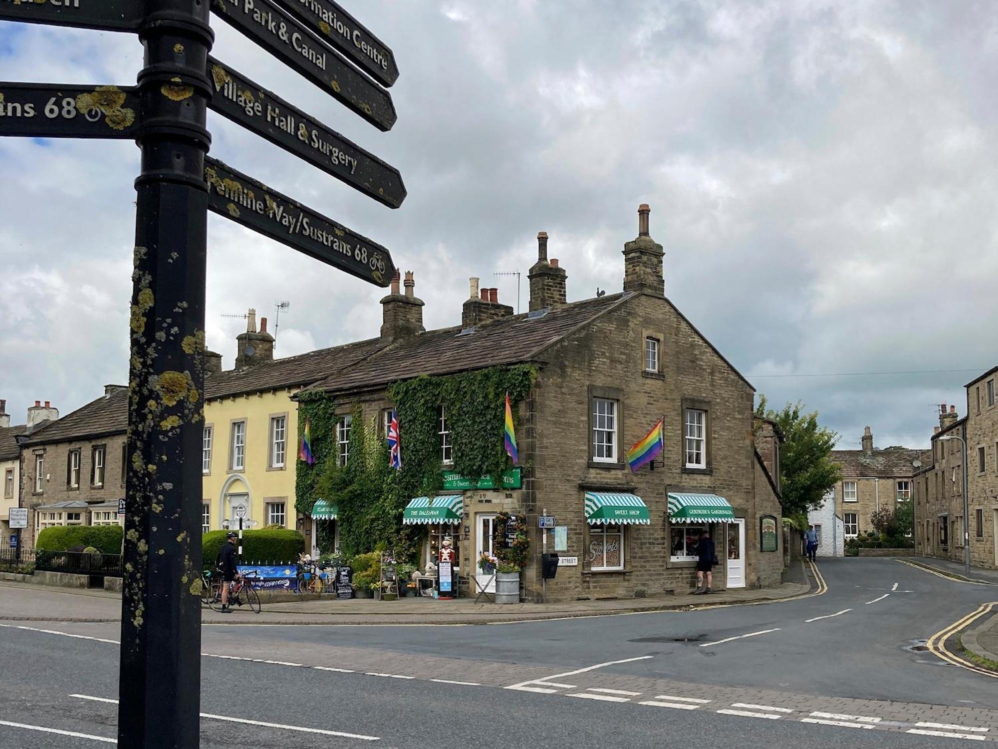 The White Cottage Gargrave Bagian luar foto